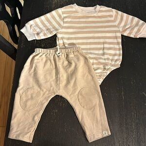 Easy-peasy 6-9 months neutral set